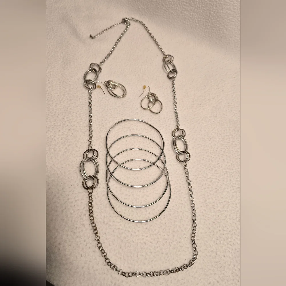 SilverTone Necklace, Earring and Bangle Set